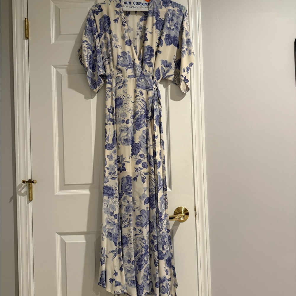 Reformation Winslow Dress Ivory & Blue- Small - Picture 4 of 5